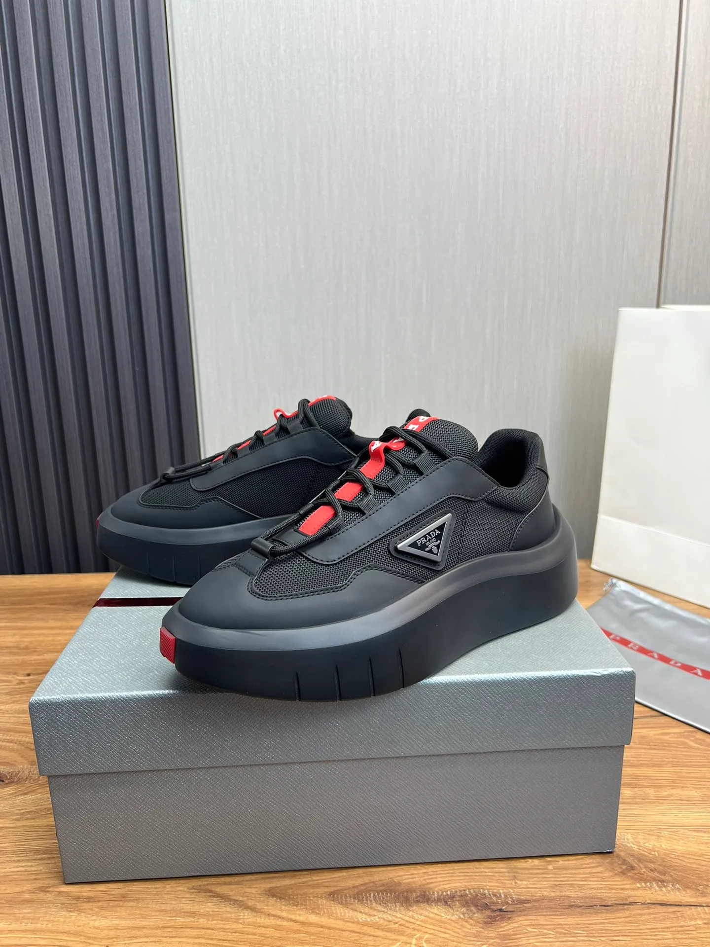 Men's shoes 💰620💰 [PRADA] Men's shoes are popular in the counter, official website is synchronized, high-quality shipments ✔️Original cowhide stitching mesh + cowhide lining, 1🆚1 replica, original original bottom, 38-45 (45 customized, non-refundable)